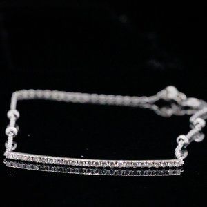 14K White Solid Gold and 0.10ctw Diamond Adjustable Classic Bracelet